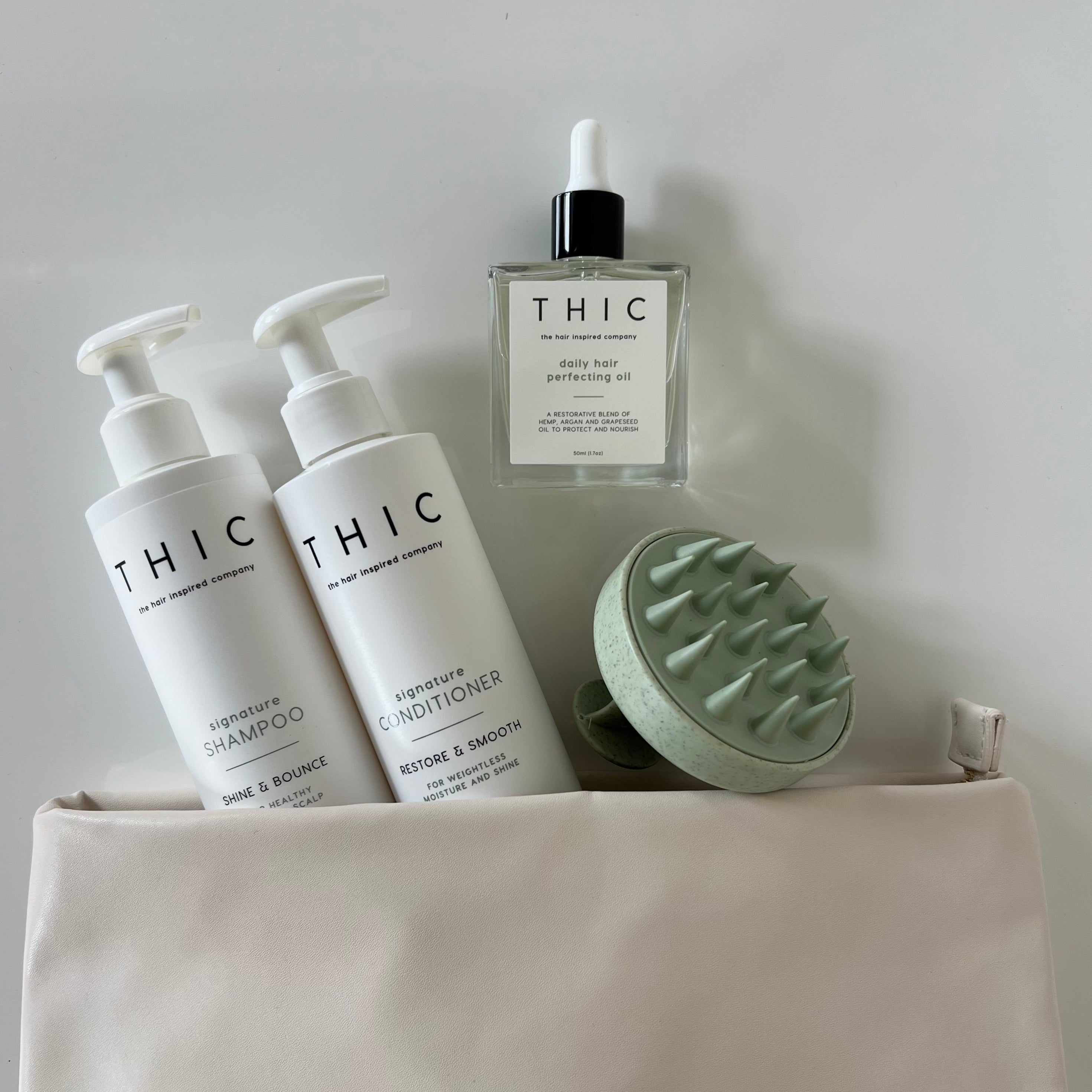 THIC ESSENTIALS BEAUTY BAG